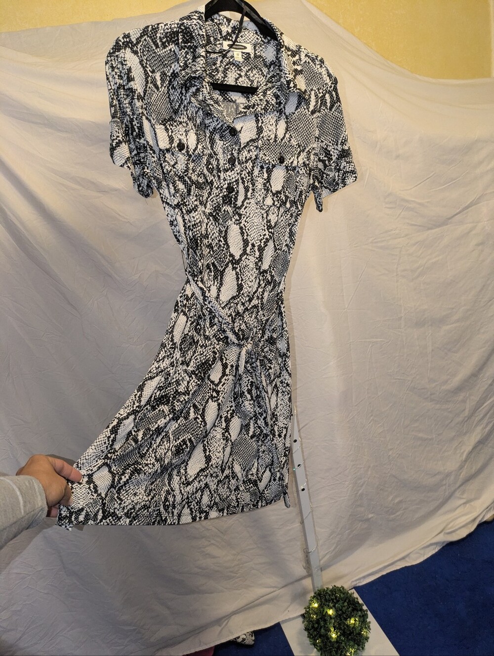 Intermission Short Sleeve Belted Reptile Print Dress - Size 10